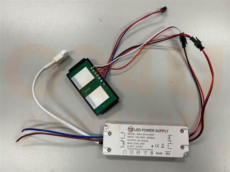 Driver LED 12V 2A 24W avec double interrupteur tactile et sortie 230V pour chauffage de miroir – Modèle GWV-2412+GWP