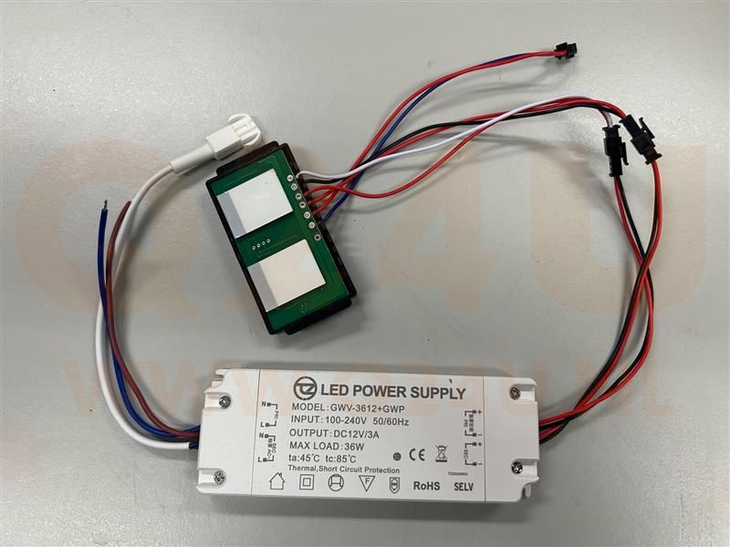 Driver LED 12V 3A 36W avec double interrupteur tactile et sortie 230V pour chauffage de miroir – Modèle GWV-3612+GWP